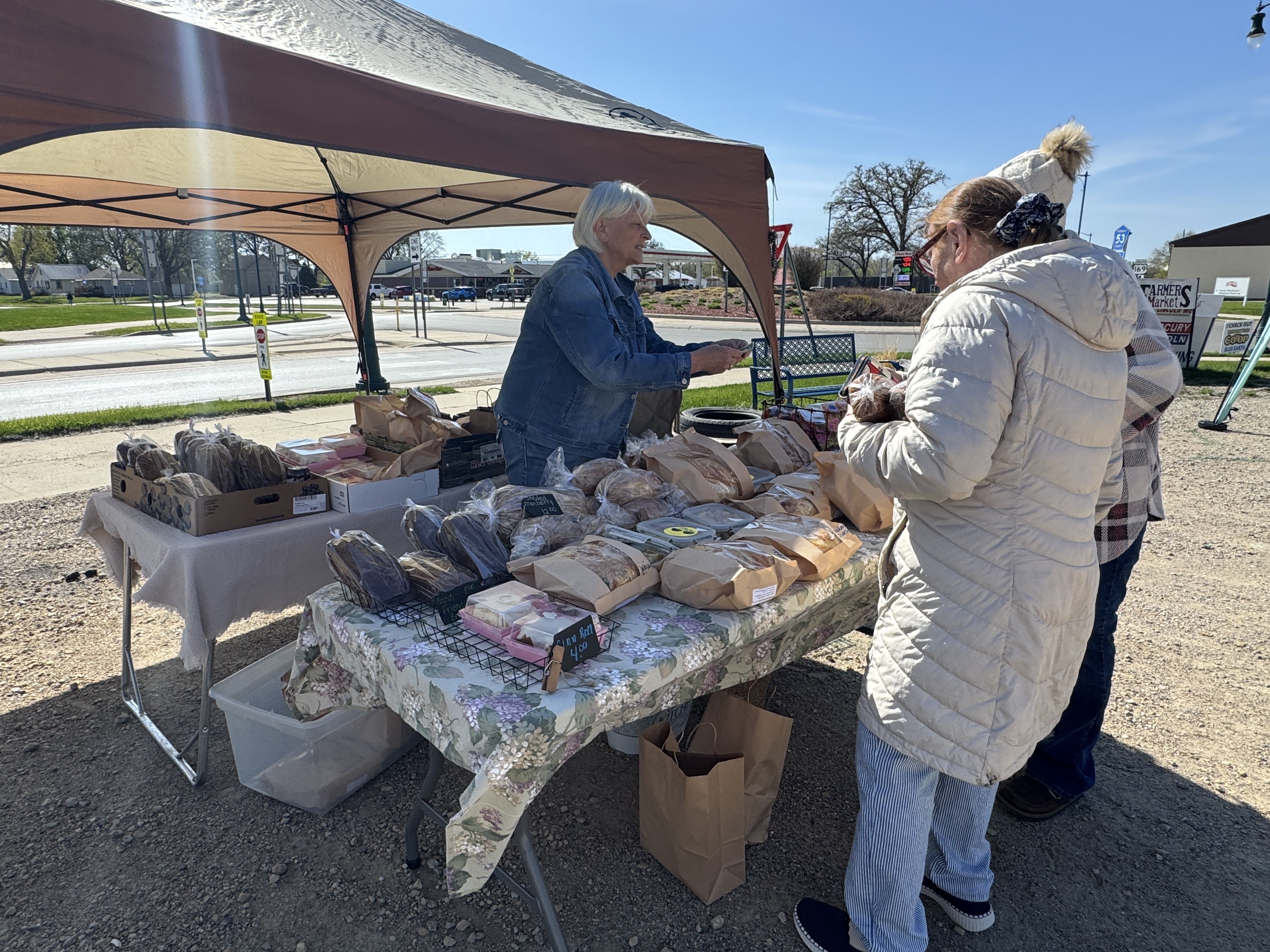 Cookies Bars and Jars at Blue Earth Community Market opening day